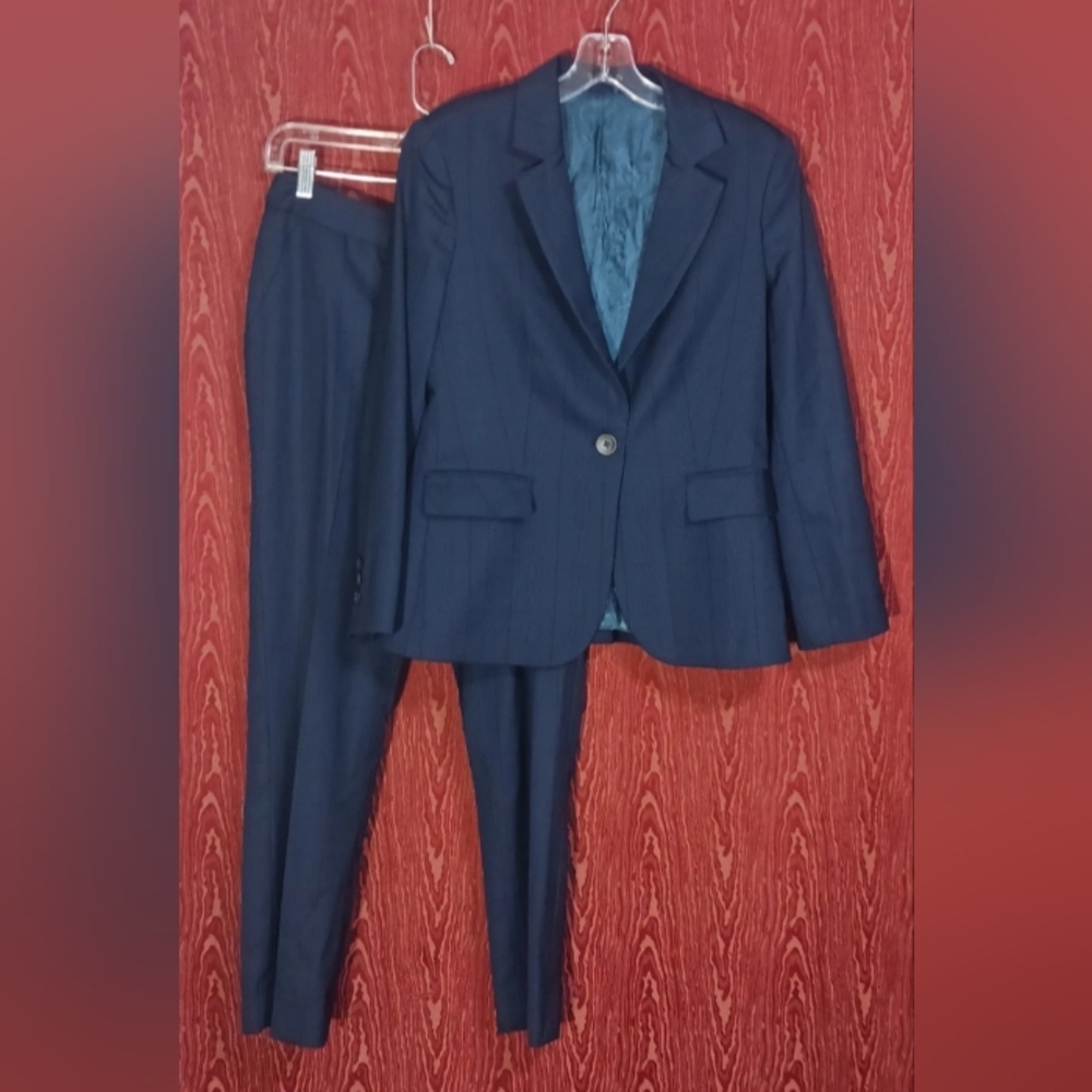 YALY COUTURE 2 Piece Royal Blue Collared Long Sleeve Button Pants Suit Women's